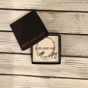 Alex and Ani Philadelphia Eagles Bracelet NWT